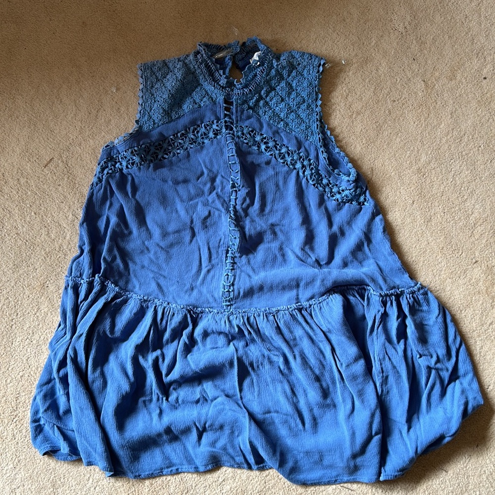 Umgee tunic top sleeveless gray outer seams no Lacey trim